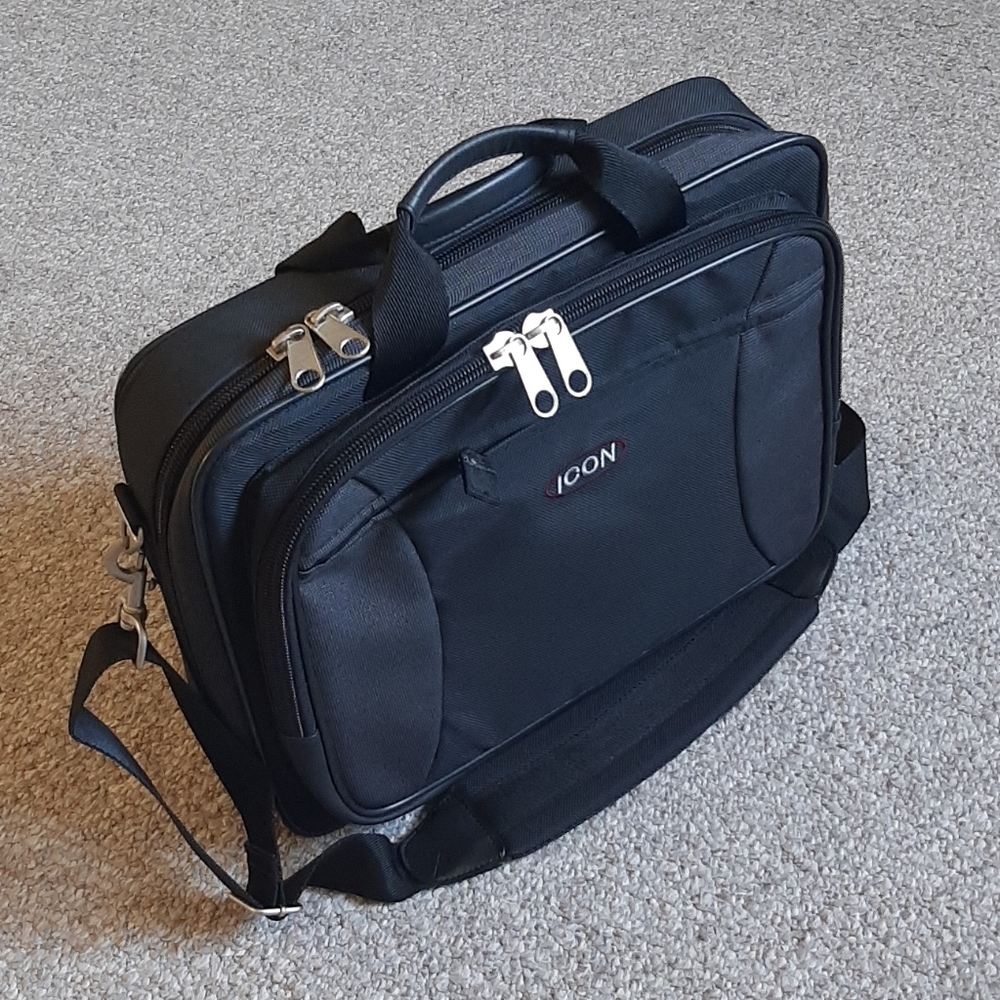 Icon Briefcase/Lap Top Computer Bag - Picture 2 of 14